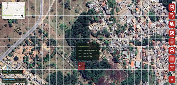 Mapa com grade de quadrantes: quadrante C-12 em destaque, centro da vista F-13 e janela Coordenadas com MGRS, latitude e longitude.